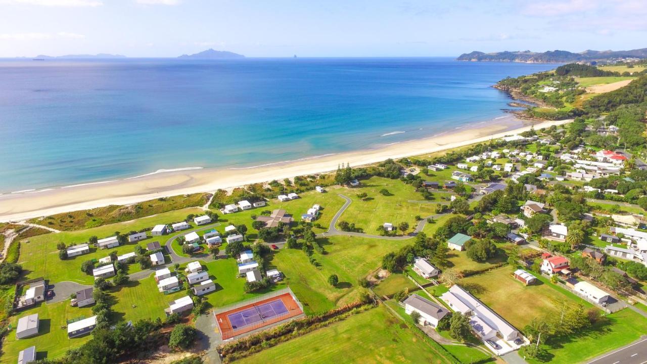 Camp Waipu Cove Hotel ภายนอก รูปภาพ