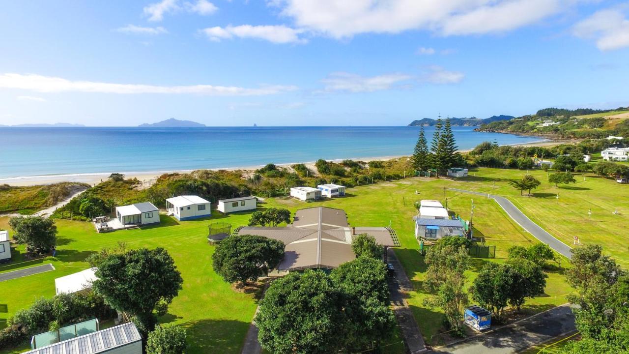 Camp Waipu Cove Hotel ภายนอก รูปภาพ