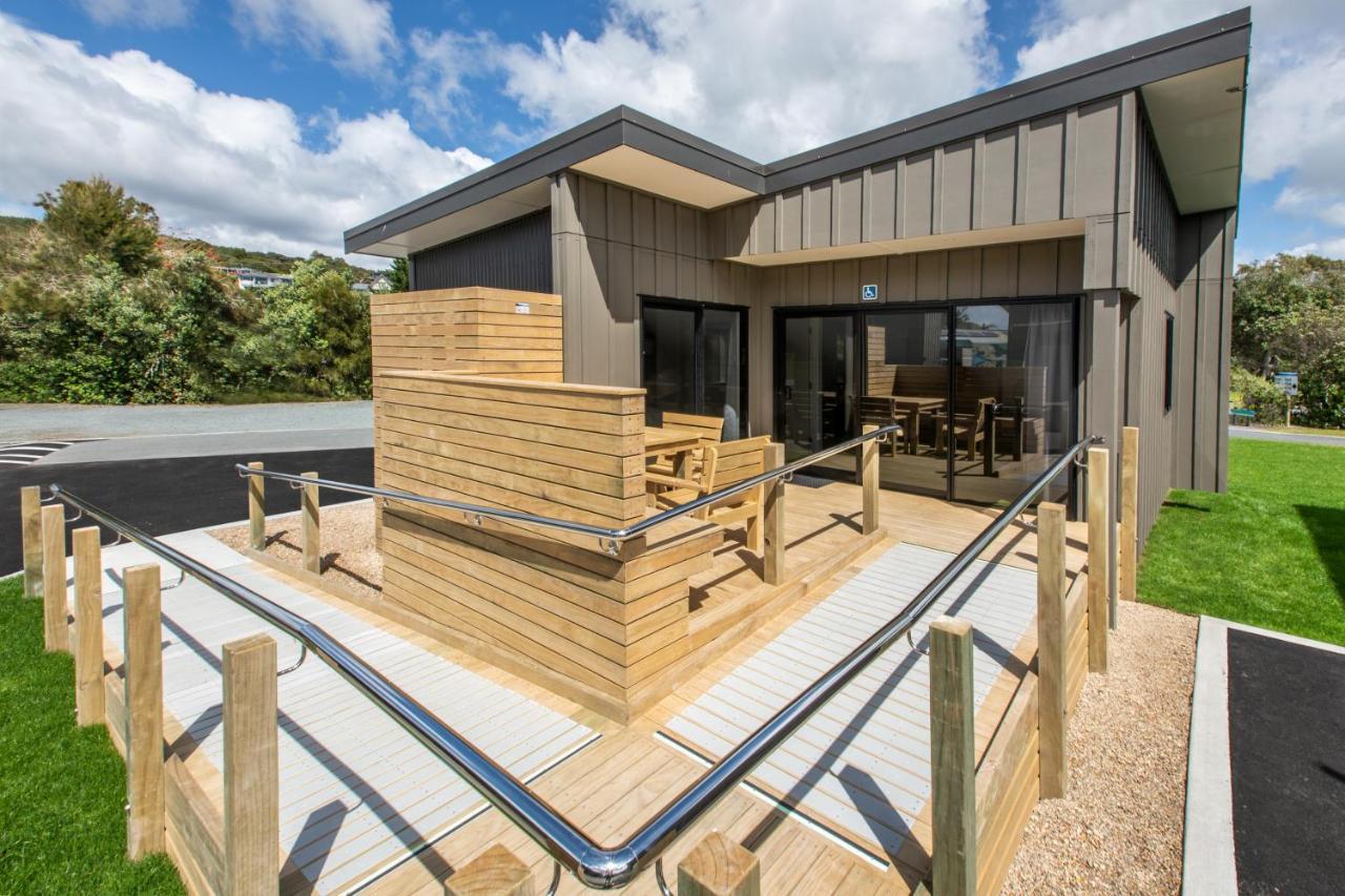 Camp Waipu Cove Hotel ภายนอก รูปภาพ