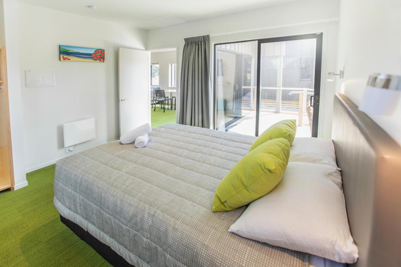 Camp Waipu Cove Hotel ภายนอก รูปภาพ