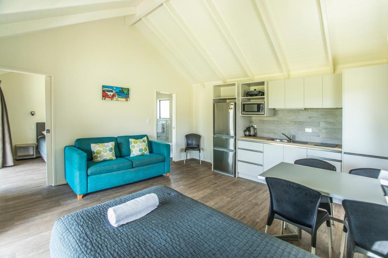 Camp Waipu Cove Hotel ภายนอก รูปภาพ