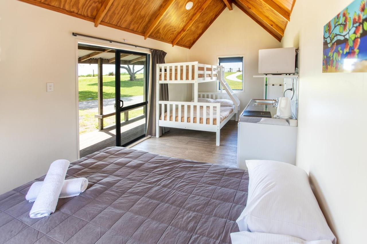 Camp Waipu Cove Hotel ภายนอก รูปภาพ