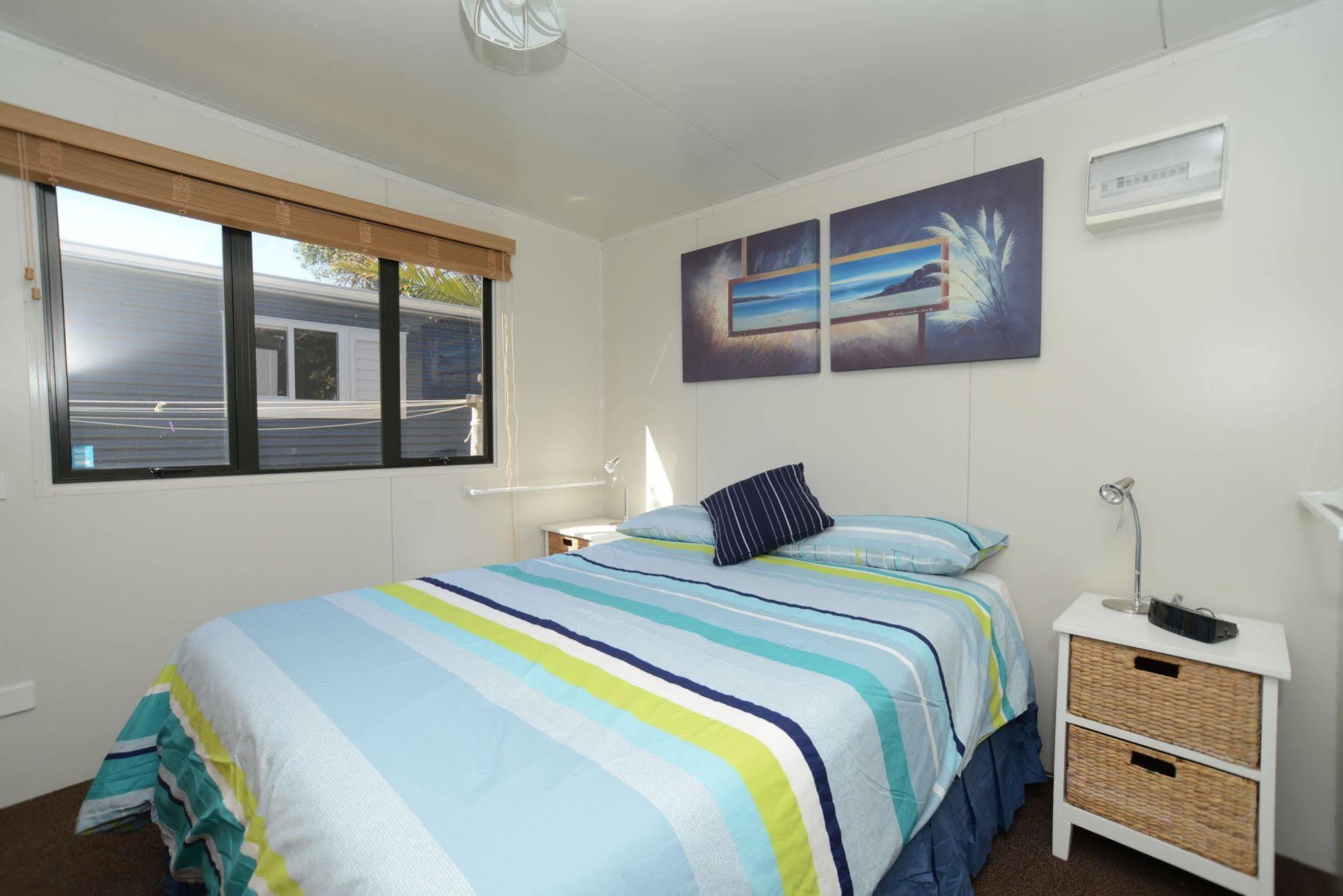 Camp Waipu Cove Hotel ภายนอก รูปภาพ