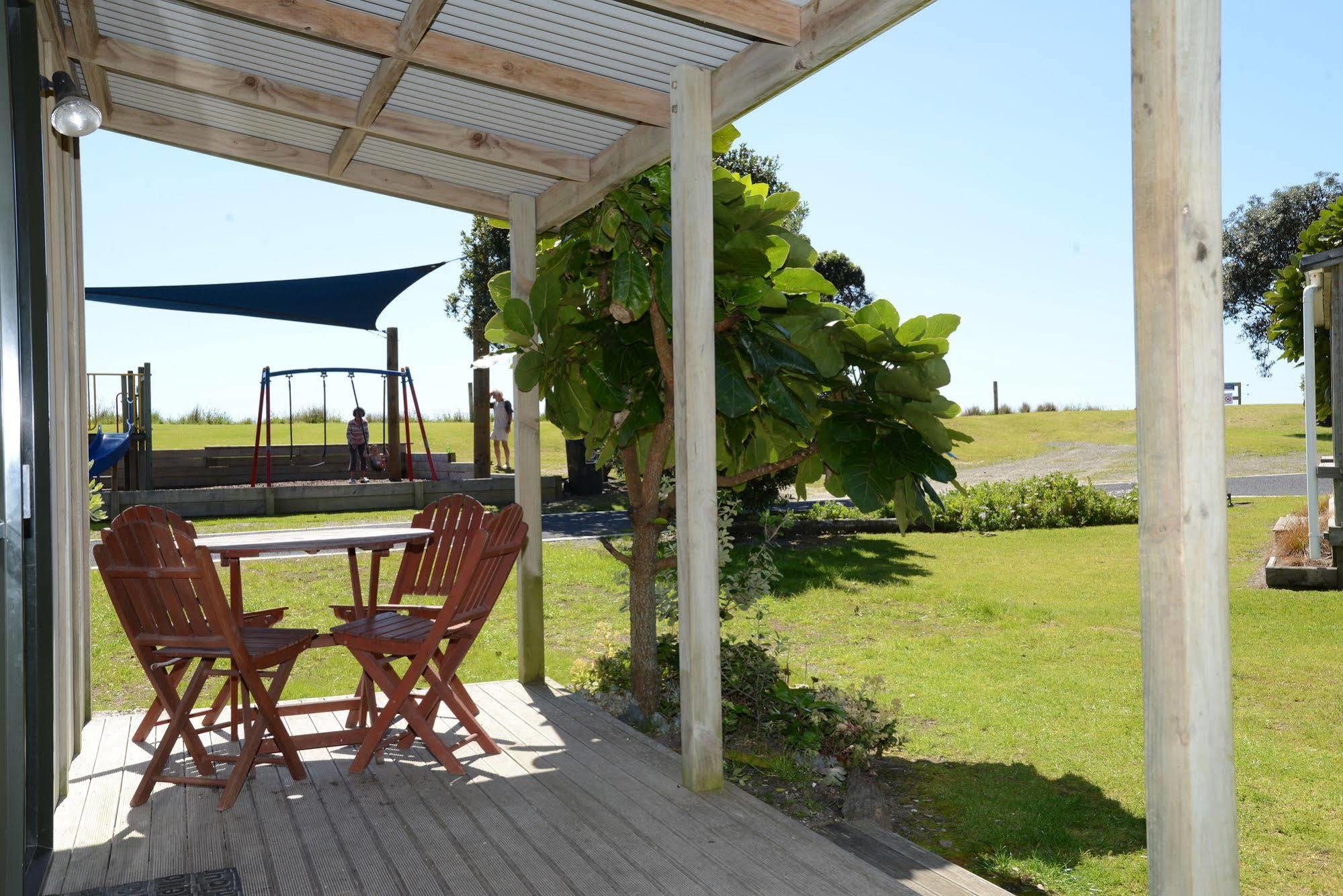 Camp Waipu Cove Hotel ภายนอก รูปภาพ
