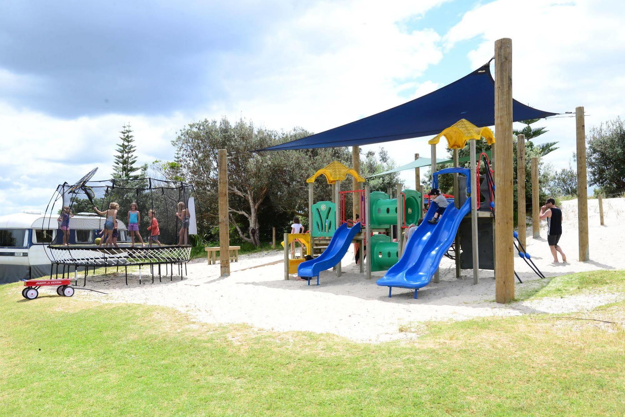 Camp Waipu Cove Hotel ภายนอก รูปภาพ