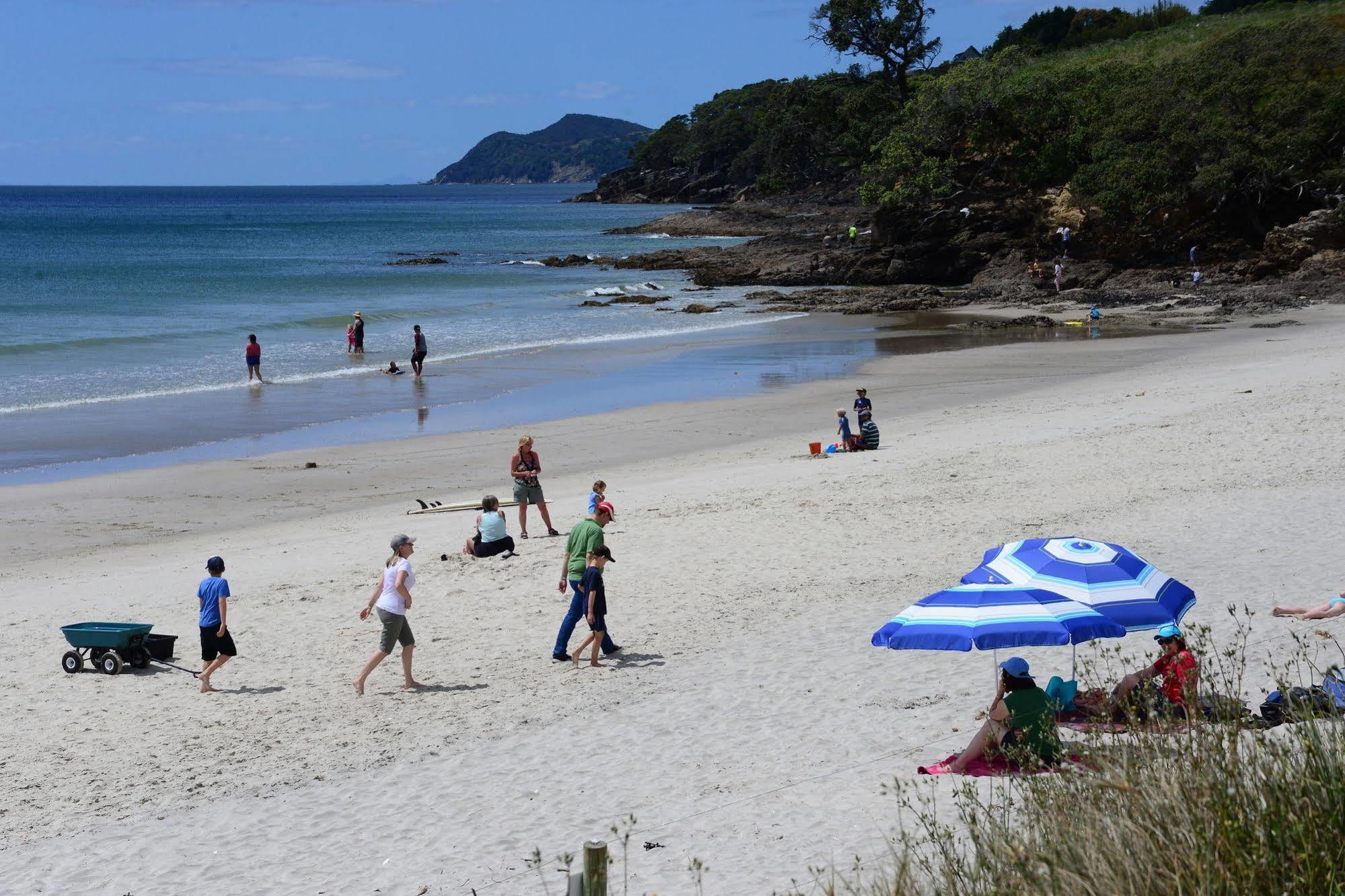 Camp Waipu Cove Hotel ภายนอก รูปภาพ