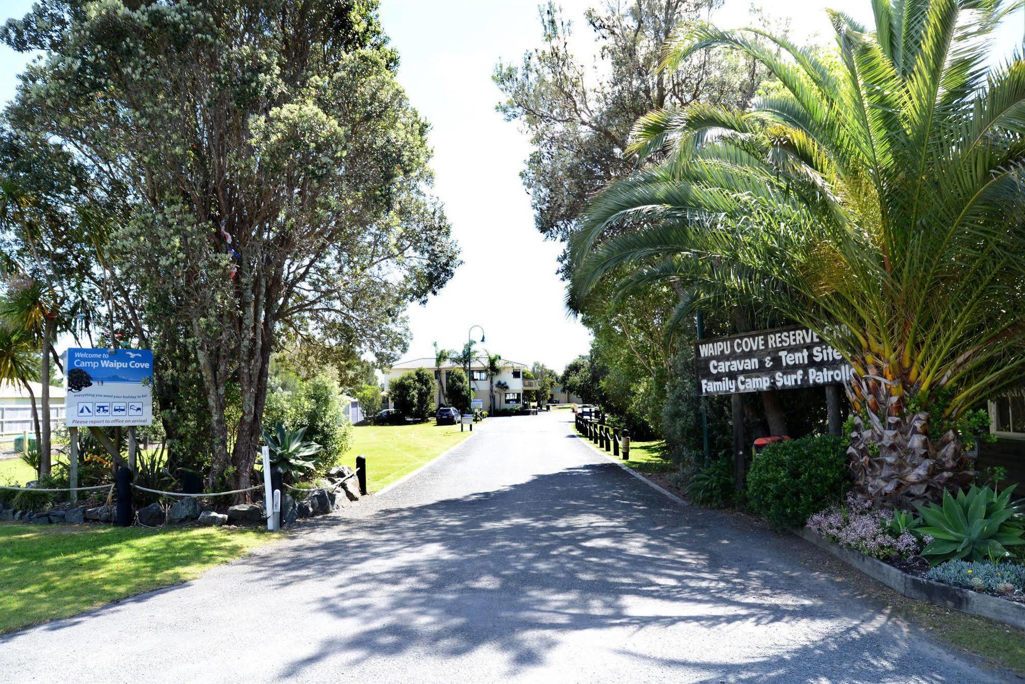Camp Waipu Cove Hotel ภายนอก รูปภาพ